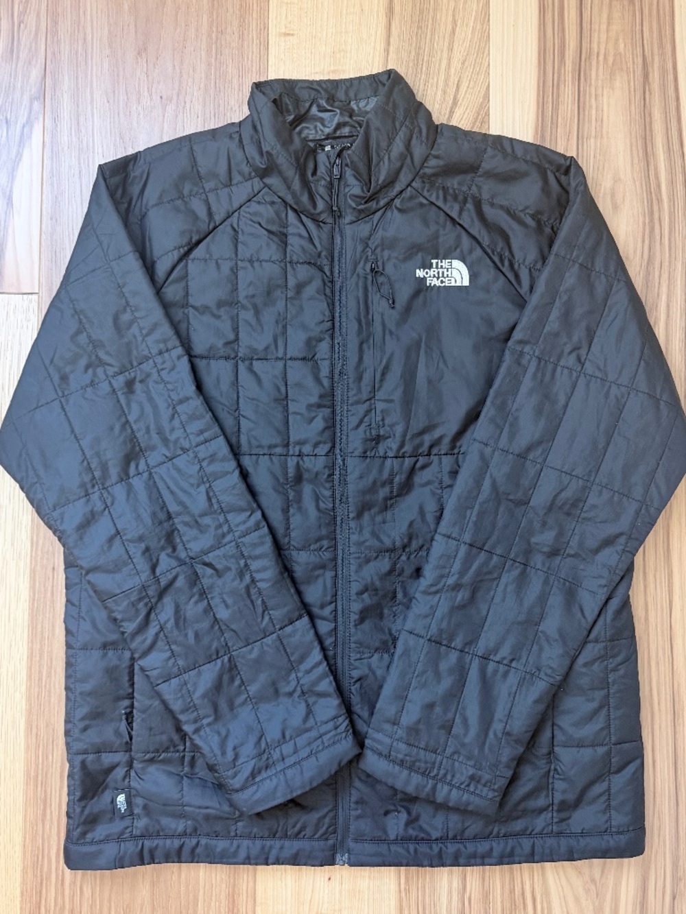 The North Face Junction Insulated Jacket (Black) – Men’s XL – Packable